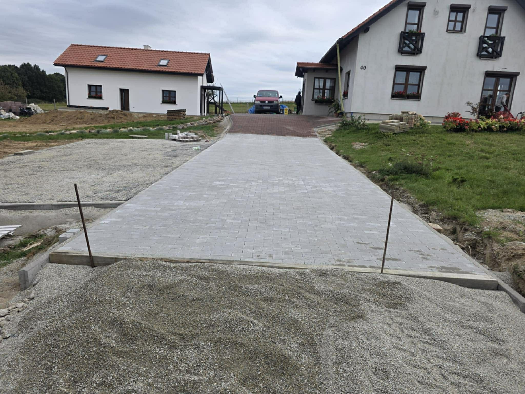 Gotowy podjazd z kostki brukowej